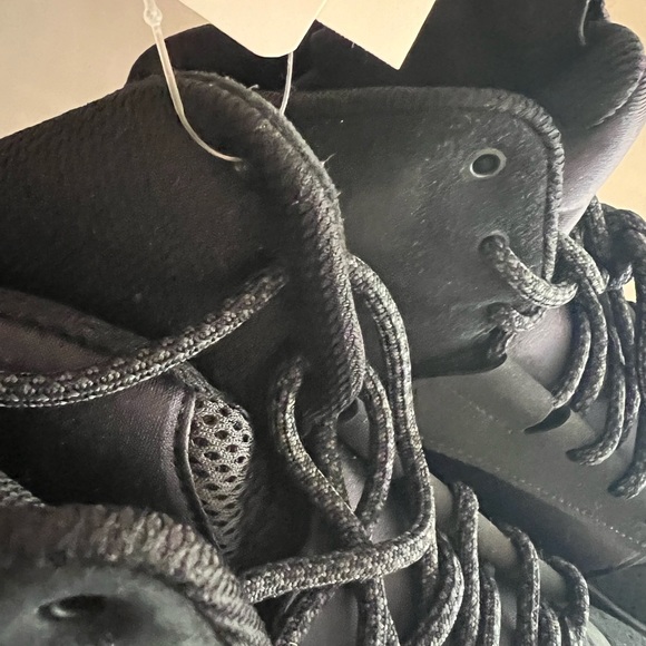 Adidas Consortium  x Day One ADO Crazy Team  BY2870 men’s  basketball shoes - Picture 5 of 13